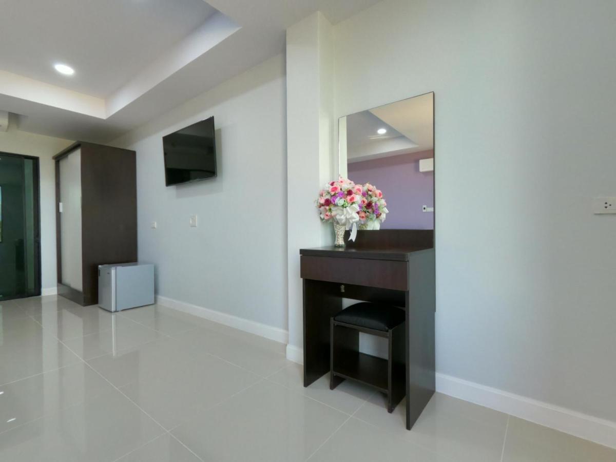 Khun Ying Hotel Nan Exterior photo